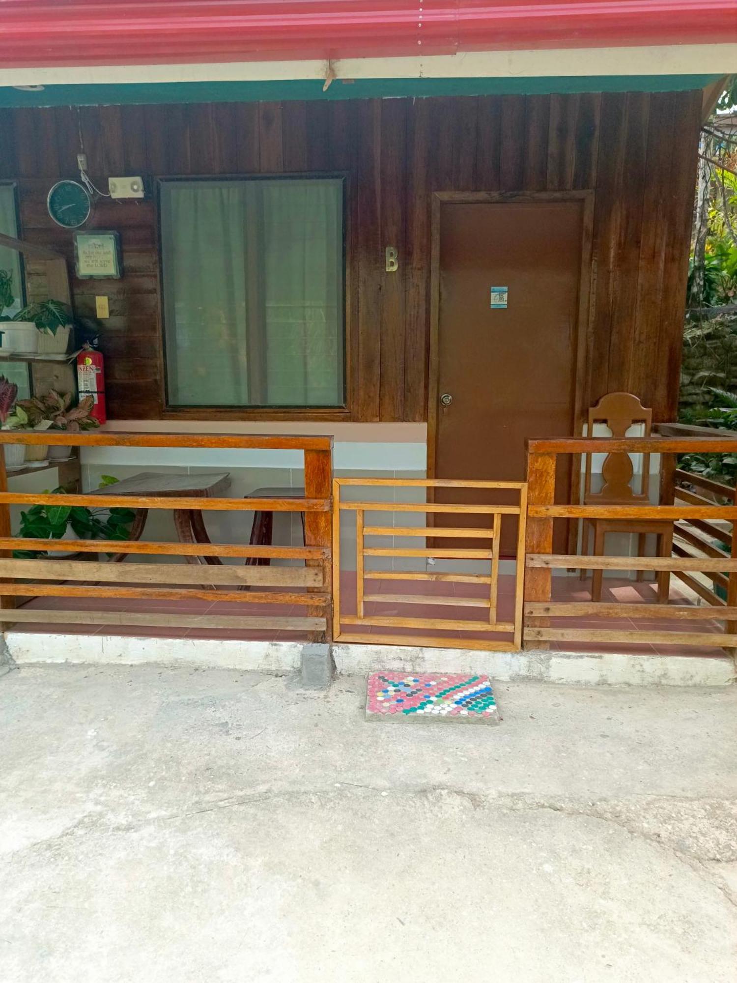 Mil'S Hillside Tourist Inn サン・ヴィチェンテ エクステリア 写真