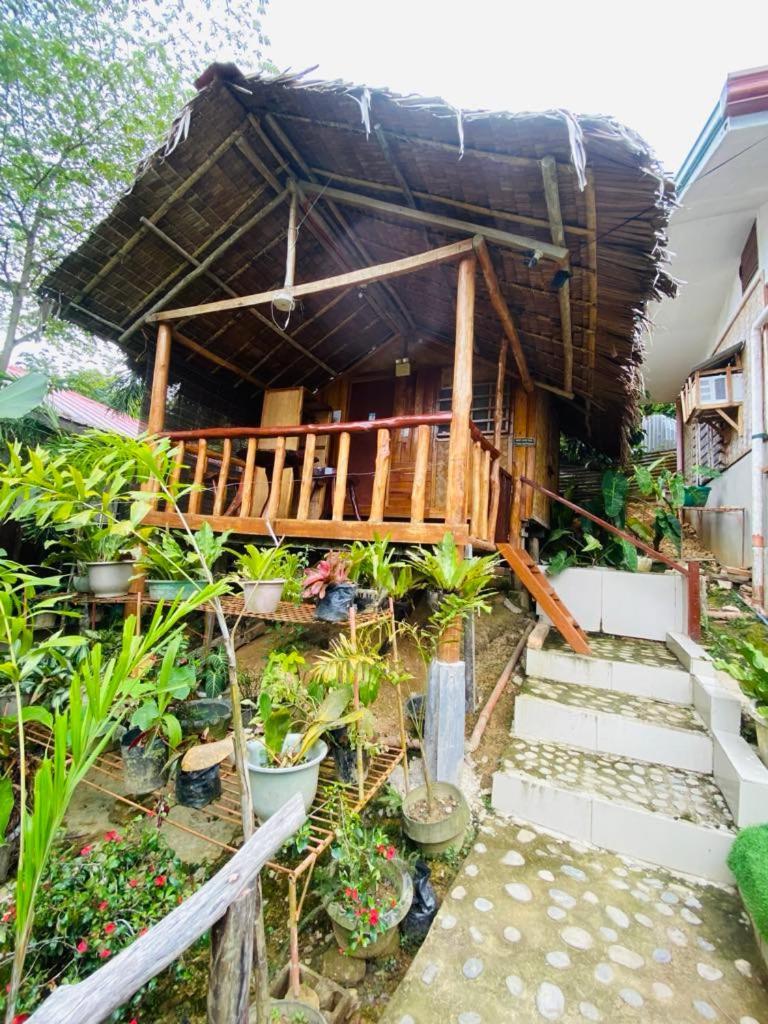 Mil'S Hillside Tourist Inn サン・ヴィチェンテ エクステリア 写真