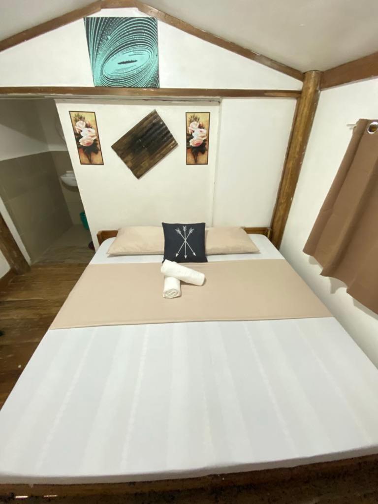 Mil'S Hillside Tourist Inn サン・ヴィチェンテ エクステリア 写真