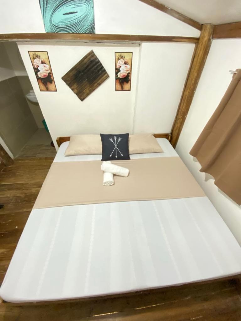 Mil'S Hillside Tourist Inn サン・ヴィチェンテ エクステリア 写真