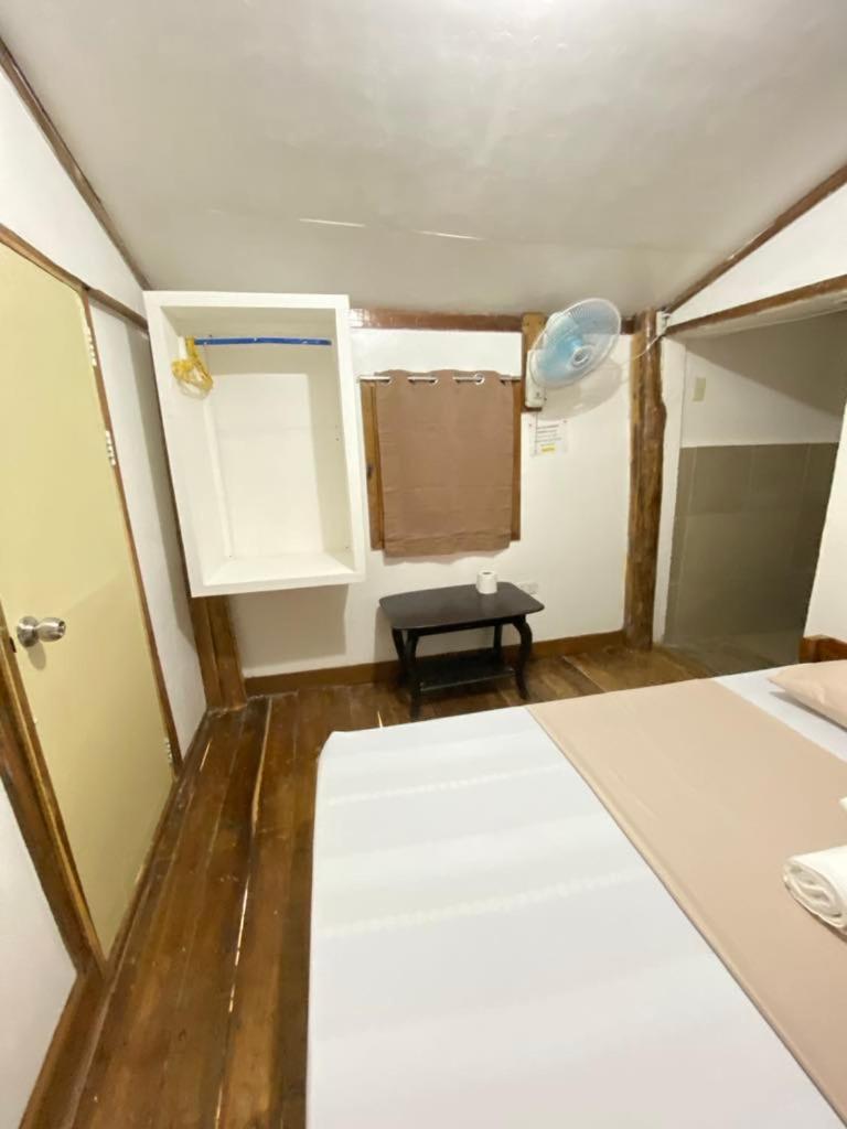 Mil'S Hillside Tourist Inn サン・ヴィチェンテ エクステリア 写真